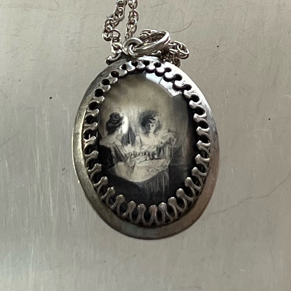 Jewelry - All is Vanity Optical Illusion Necklace